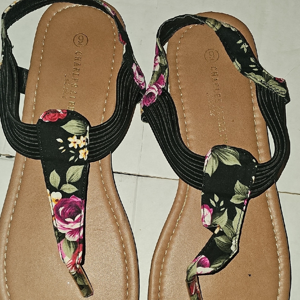 Charles Albert Black Floral Sandals